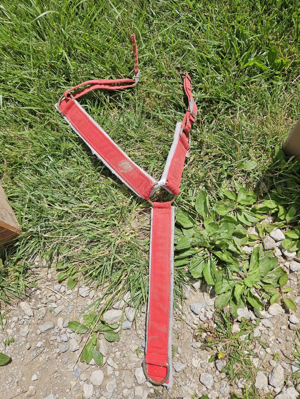 Fabtron Red Nylon Western Horse Breast Collar Heavy Duty Equestrian Tack USA